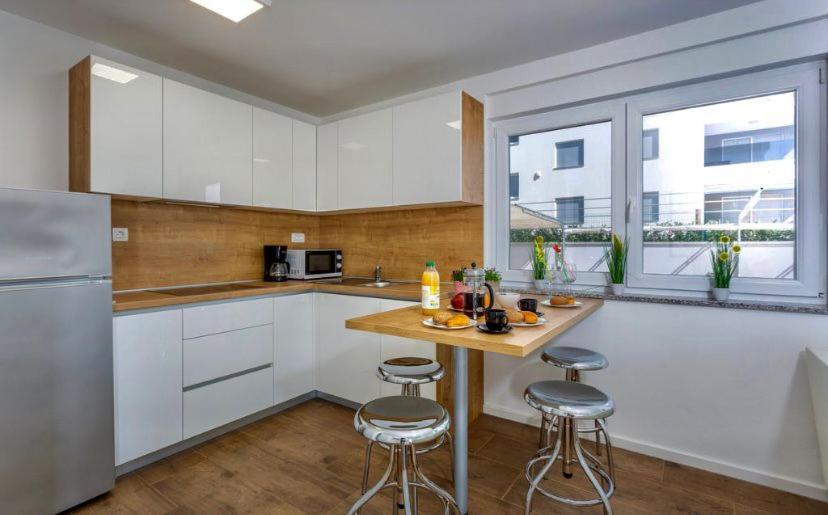 Apartman Anavi *